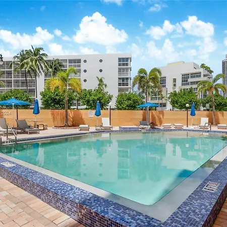 Skyline Paradise In Sunny Isles Beach